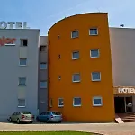 H6 Major Travel & Business, Free Parking Kraków