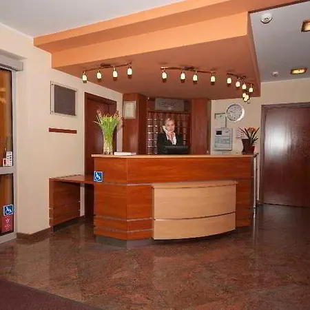 H6 Major Travel & Business, Free Parking Otel