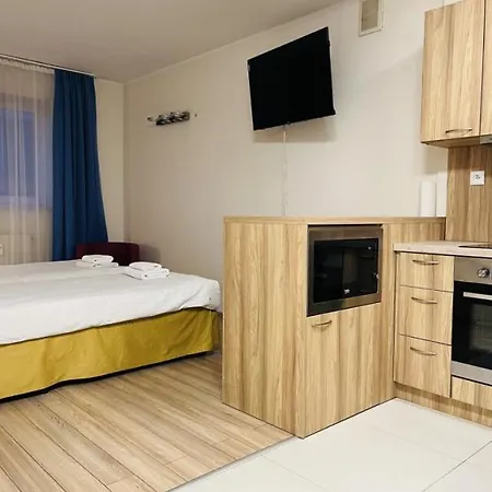 H6 Major Travel & Business, Free Parking