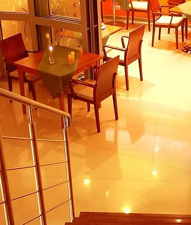 H6 Major Travel & Business, Free Parking 3* Kraków