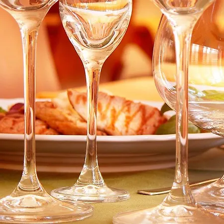 Otel H6 Major Travel & Business, Free Parking 3*