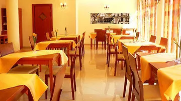 H6 Major Travel & Business, Free Parking 3* Krakkó