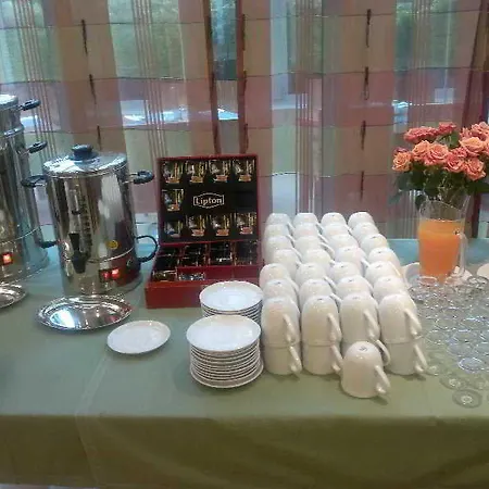 H6 Major Travel & Business, Free Parking Hotell