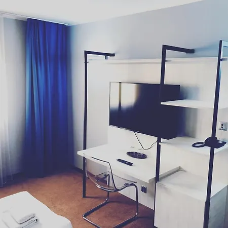 H6 Major Travel & Business, Free Parking Hotell Kraków