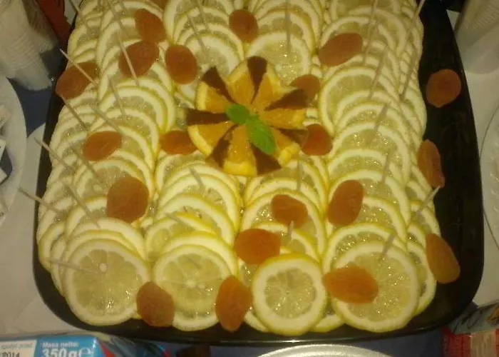 H6 Major Travel & Business, Free Parking