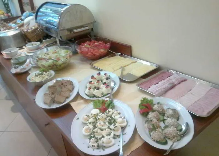 Hotel H6 Major Travel & Business, Free Parking