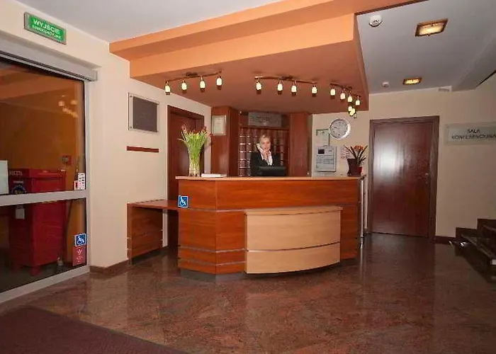 H6 Major Travel & Business, Free Parking Hotel