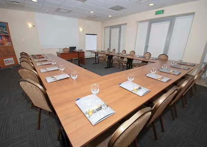 Hotel H6 Major Travel & Business, Free Parking Kraków