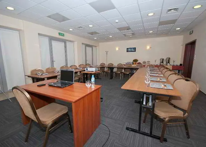 H6 Major Travel & Business, Free Parking Hotel Cracóvia